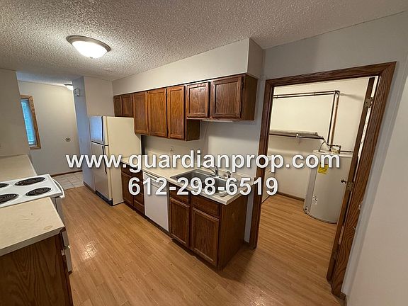 5th image of 425 Dayton Ave APT 1