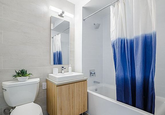 5th image of 223 4th Ave #5B