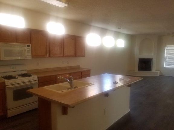 5th image of 9635 Kilauea Ave NW