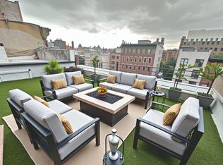325 E 14th St #PENTHOUSE 4, New York, NY 10003