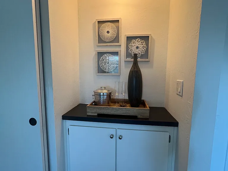 1240 Walker Ave #TOP FLOOR — Photo 5