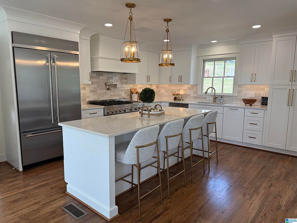 2nd image of 3593 Spring Hill Rd