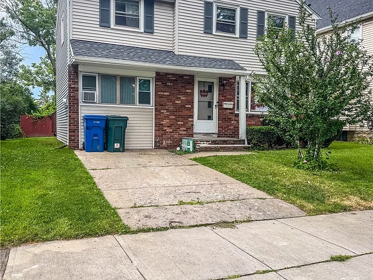 101 Pittsford St — Photo 1
