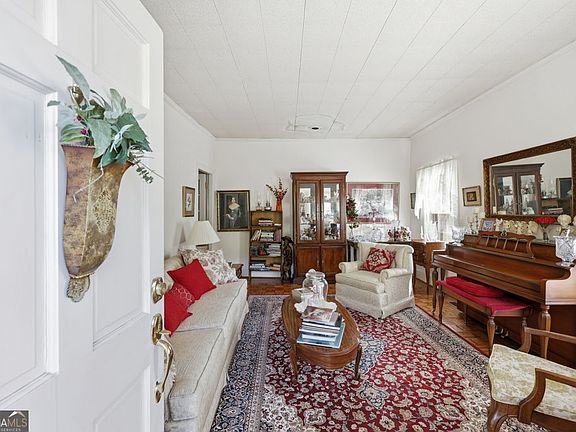 3rd image of 190 Tidwell Rd