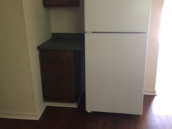 5th image of 3600-3730 Southborough Rd