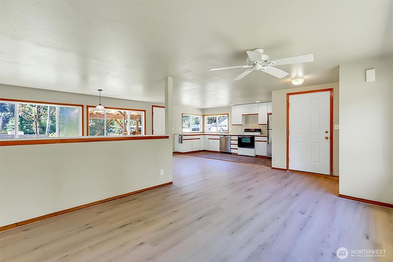 4th image of 41794 Mountain View Lane