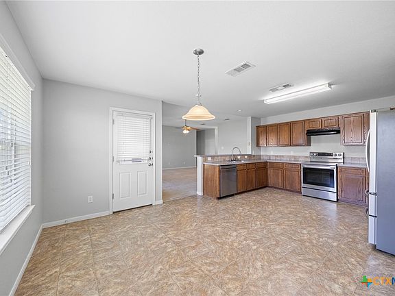 4th image of 2607 Tarrant County Dr