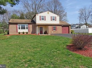 11 Andrea Dr, Richboro, PA 18954