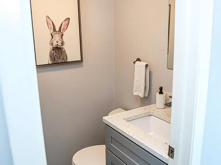 5805 Hana Rd — Photo 25