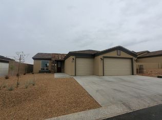 2681 Kingman Ave, Bullhead, AZ 86429