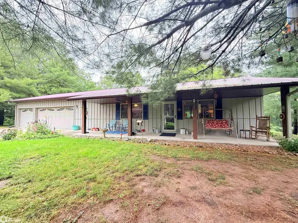 22350 Smith St, Keosauqua, IA 52565