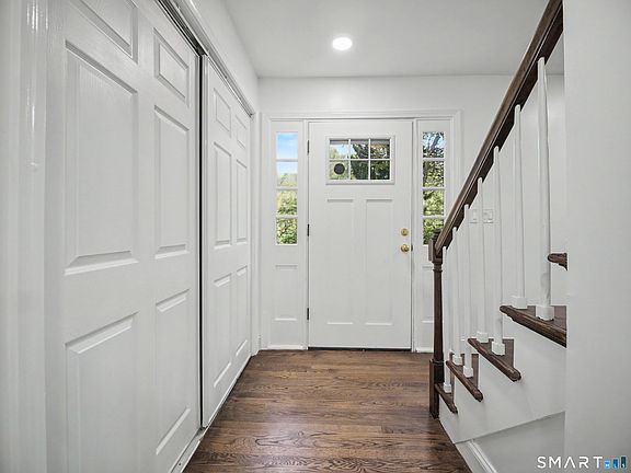 3rd image of 275 West Main Street