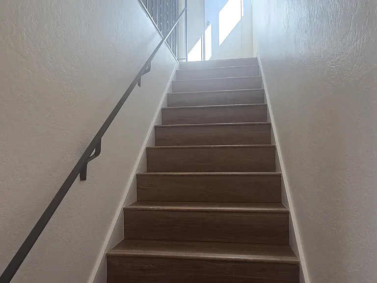 735 Amanda Dr — Photo 20