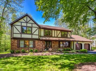 4 Dorset Rd, Long Valley, NJ 07853