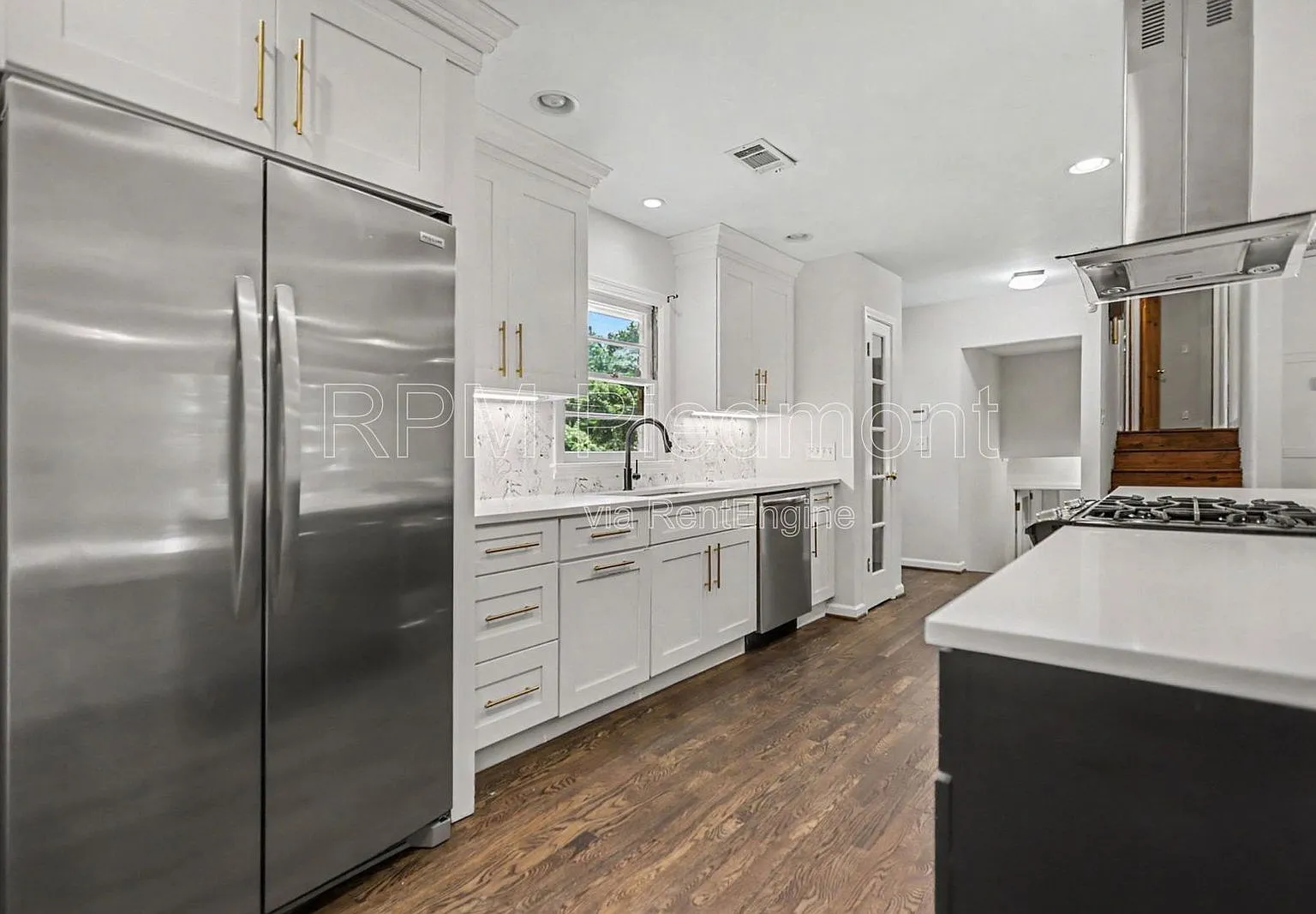 4 bed, 2.0 bath, 1893 sqft, $2,950 — Photo 3