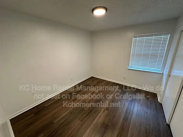 300 Osage St #B — Photo 18