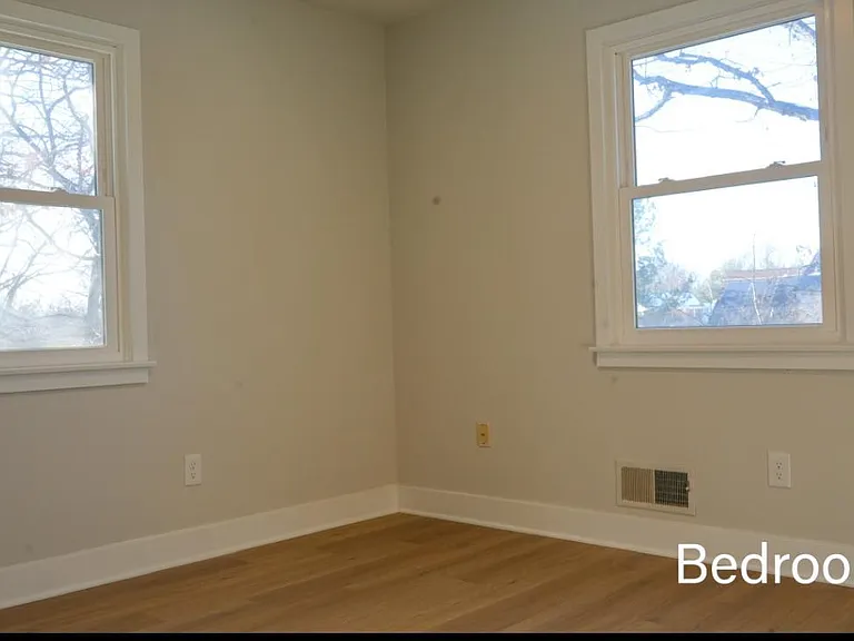 5114 Montgomery Rd — Photo 33