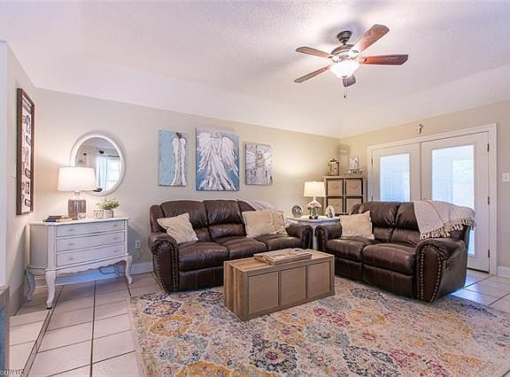 5th image of 136 Village Dr #136