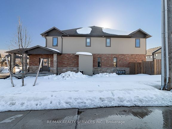3rd image of 118 Simmonds Dr #7
