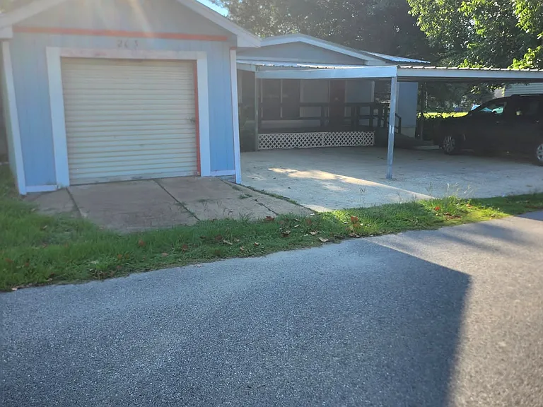 203 Iowa St — Photo 28