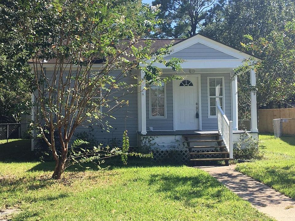 1st image of 2210 Tyler Ave