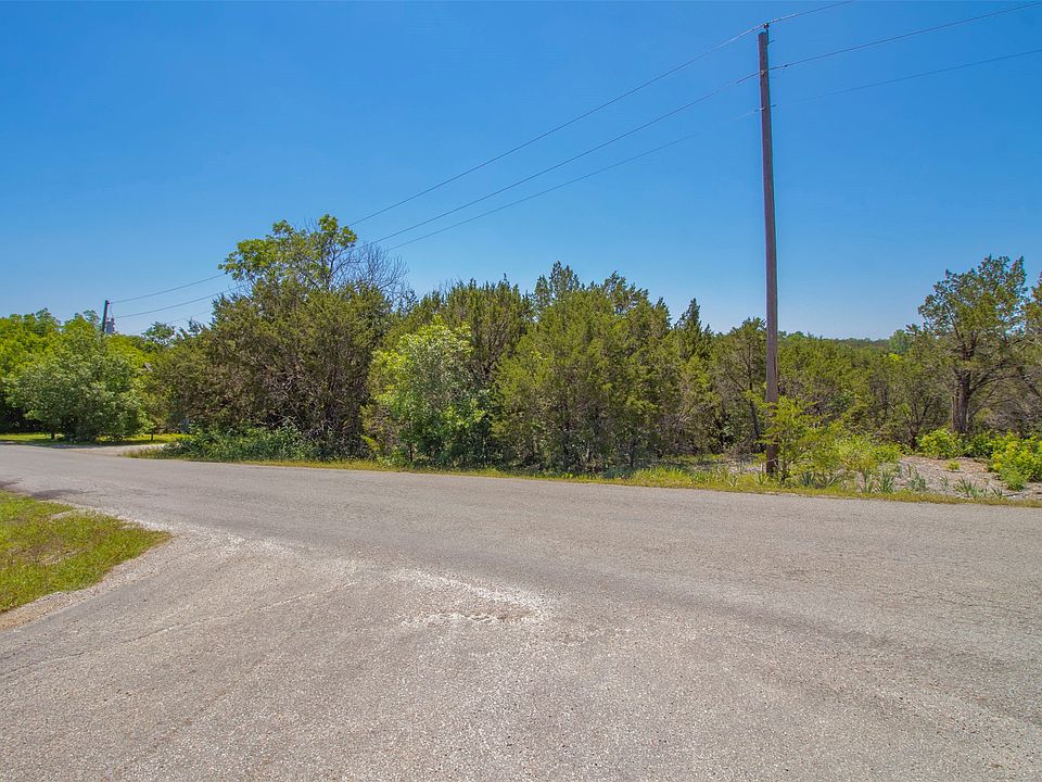 1st image of 807 Thicket Trl