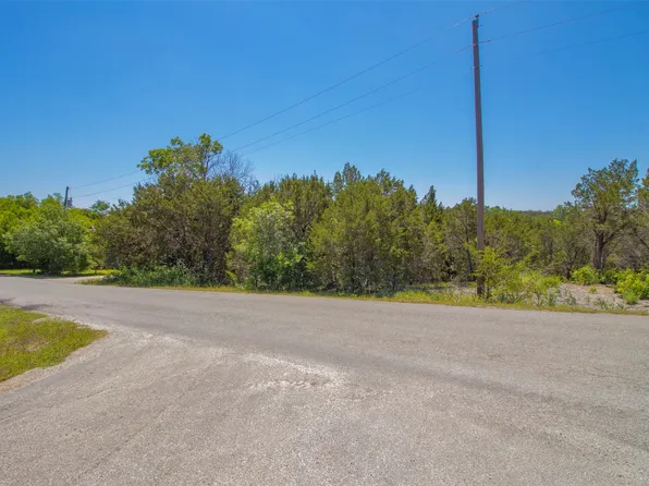 807 Thicket Trl, Granbury, TX 76048
