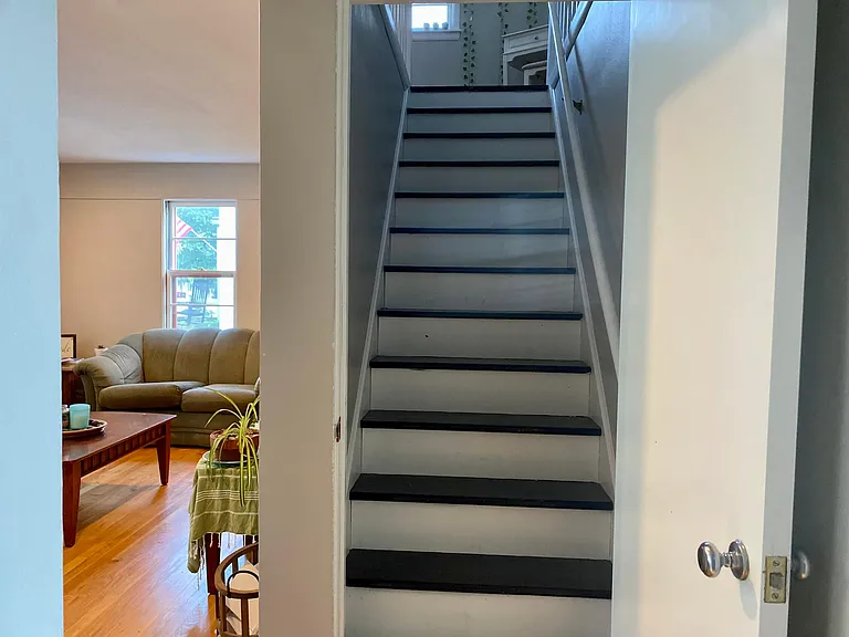 1015 N Main St — Photo 8