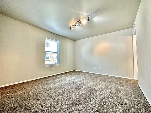 5th image of 9441 Green Park Gardens Dr #A