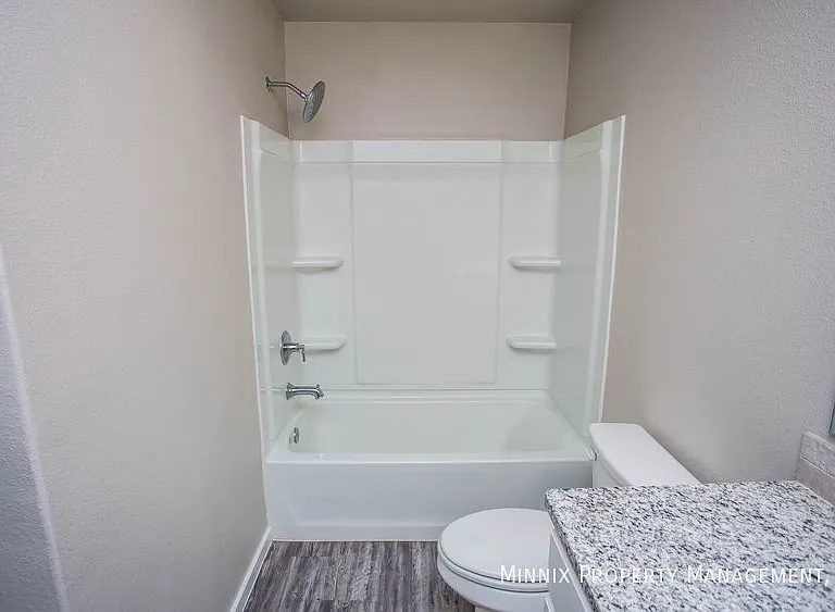 2102 Langford Ave #A — Photo 8