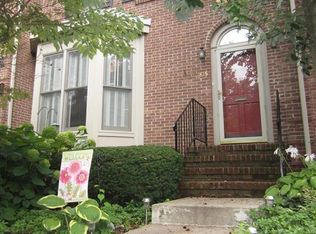 305 Duke Rd, Lexington, KY 40502