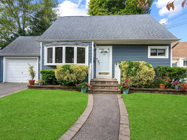 456 Arnold Avenue, West Babylon, NY 11704