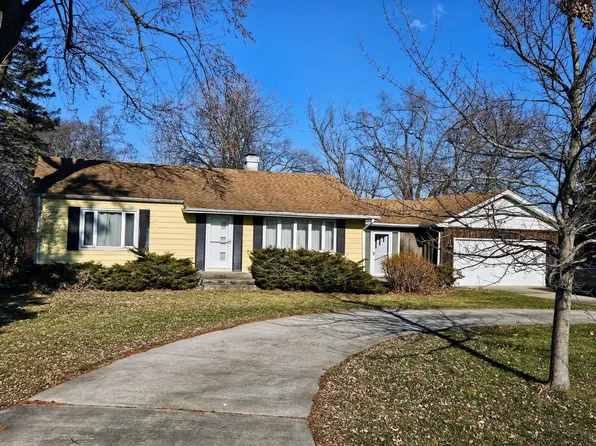 626 72nd St, Darien, IL 60561