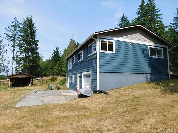 3rd image of 220 E Dawn Dr