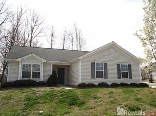 100 Braxton Village Way, Holly Springs, NC 27540