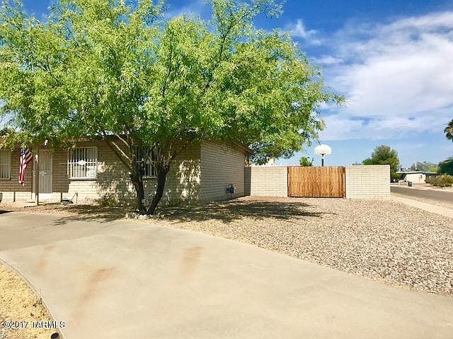 2nd image of 3842 S Shady Palm Dr