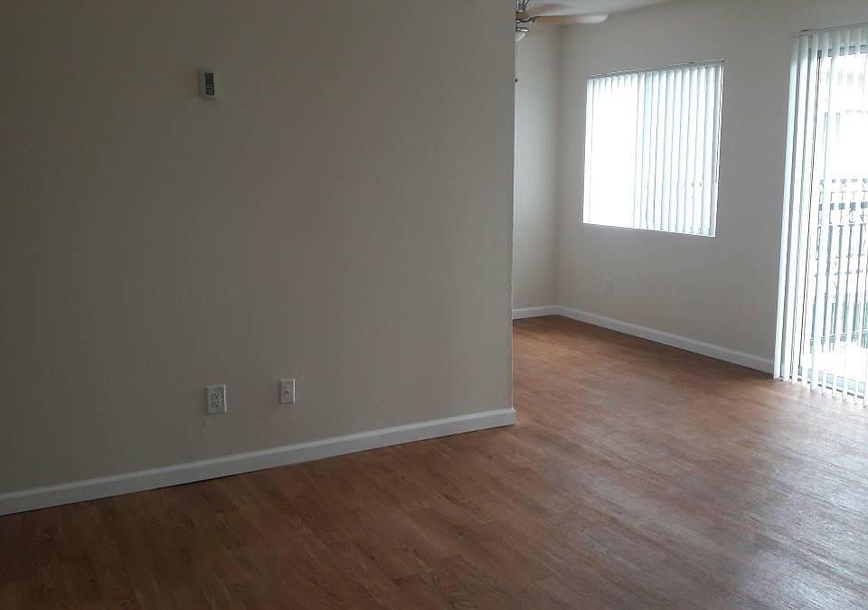 1st image of 1030 15th St APT 18