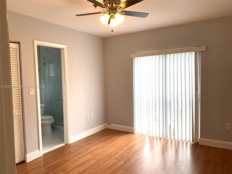 143 Riviera Cir #143 — Photo 5