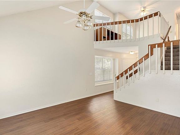 4th image of 1477 Gregg St