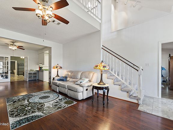 4th image of 11421 Savannah Pl