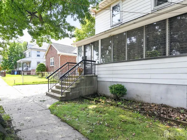 24 Highland Ave, Highland Park, NJ 08904