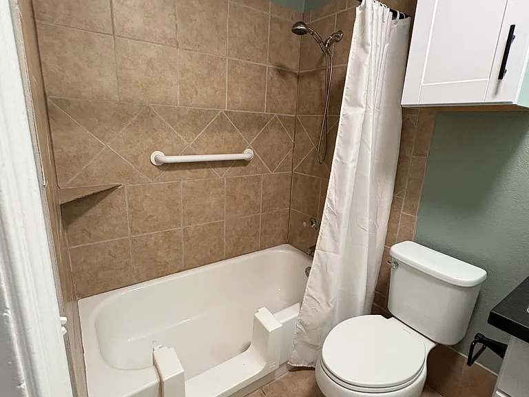 305 Belmont Dr — Photo 35