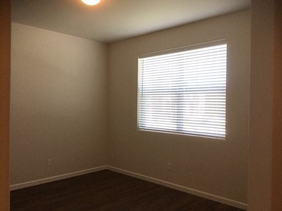 5th image of 19008 112th Avenue Ct E