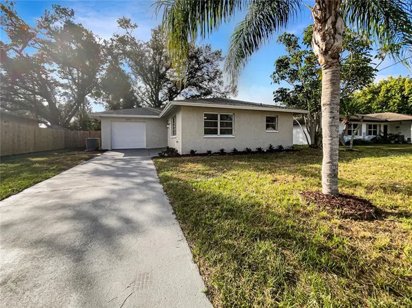 4642 Spahn St, Sarasota, FL 34232