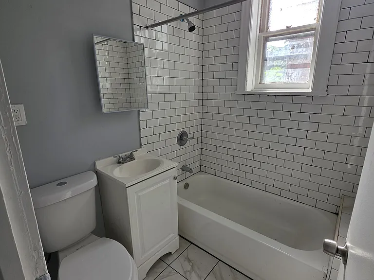 188 Ashburton Ave #3RS — Photo 4