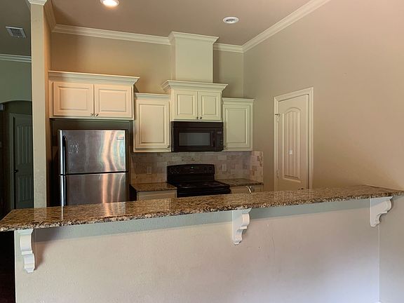2nd image of 2666-2668 Lori Ln #2666