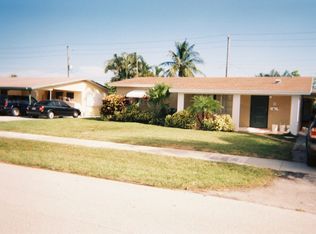 8 SE 10th Ct, Deerfield Beach, FL 33441