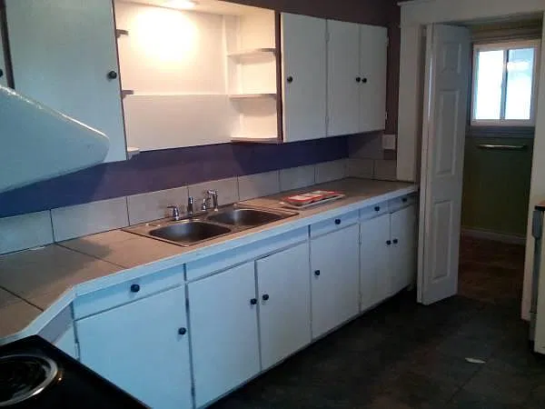 4 bed, 2052 sqft, $2,100 — Photo 3