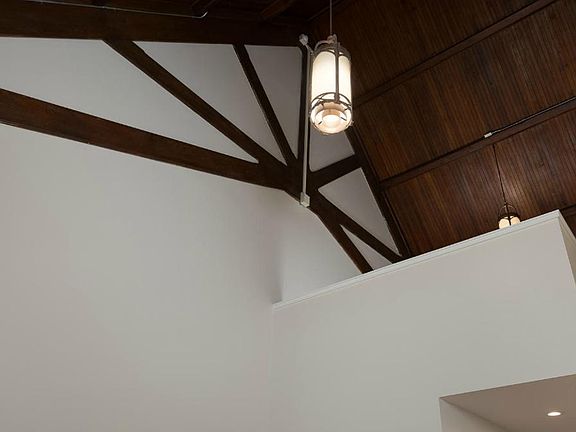 4th image of 398 Lincoln Pkwy #8