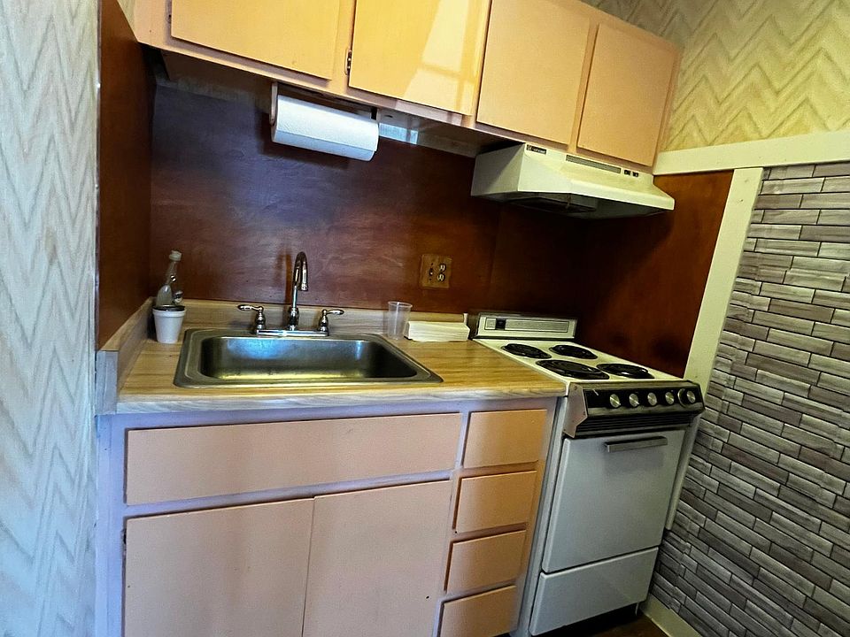 2nd image of 4600 University Center Dr #242
